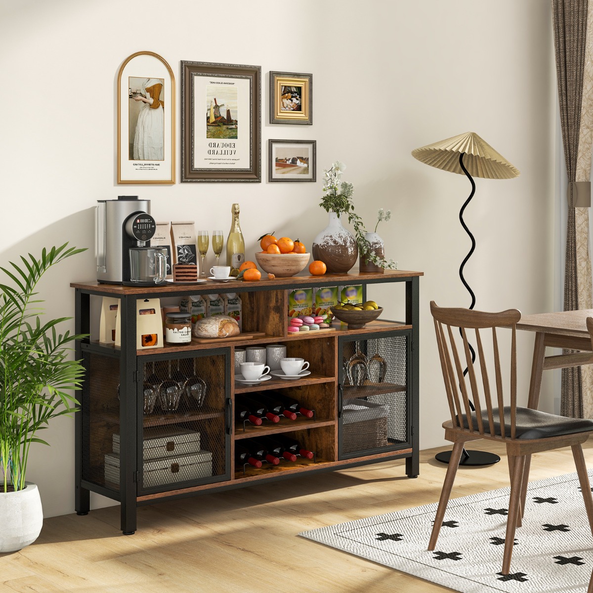 Sideboard mit 2 Metallgittertüren & Offenen Fächern & Weinregalen & Weinglashaltern Braun