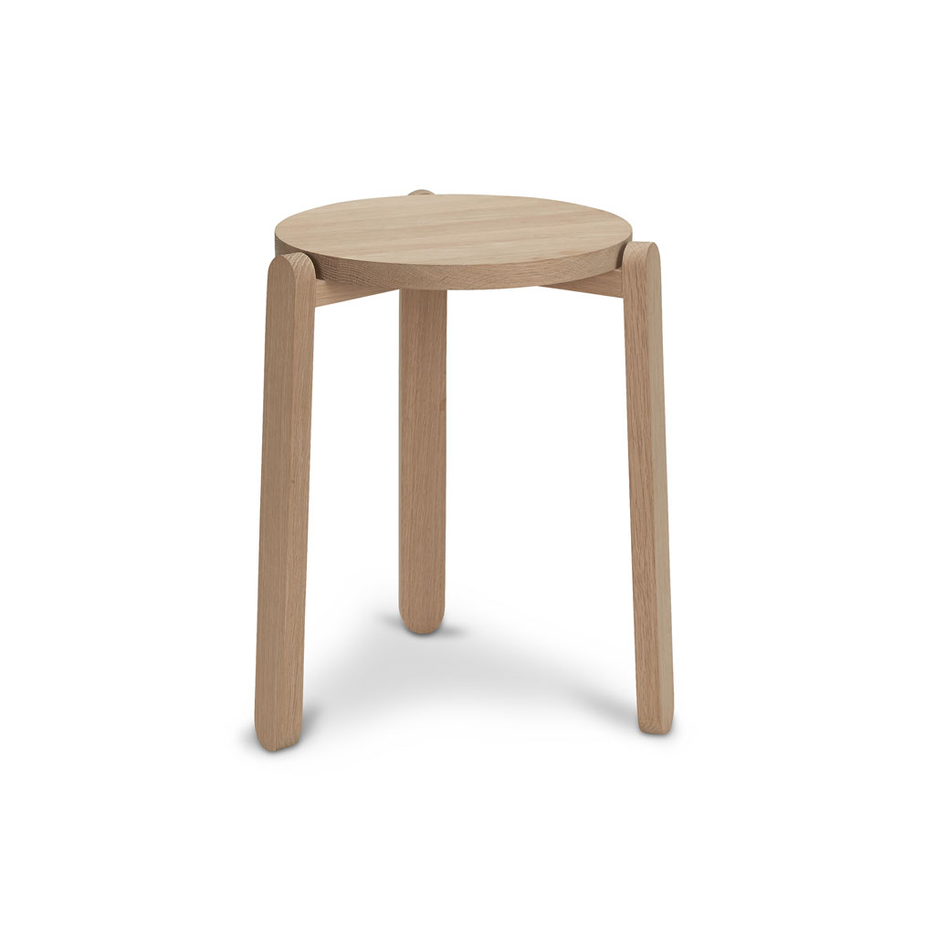 Skagerak – Nomad Stool – runder, stapelbarer Design-Hocker aus Holz