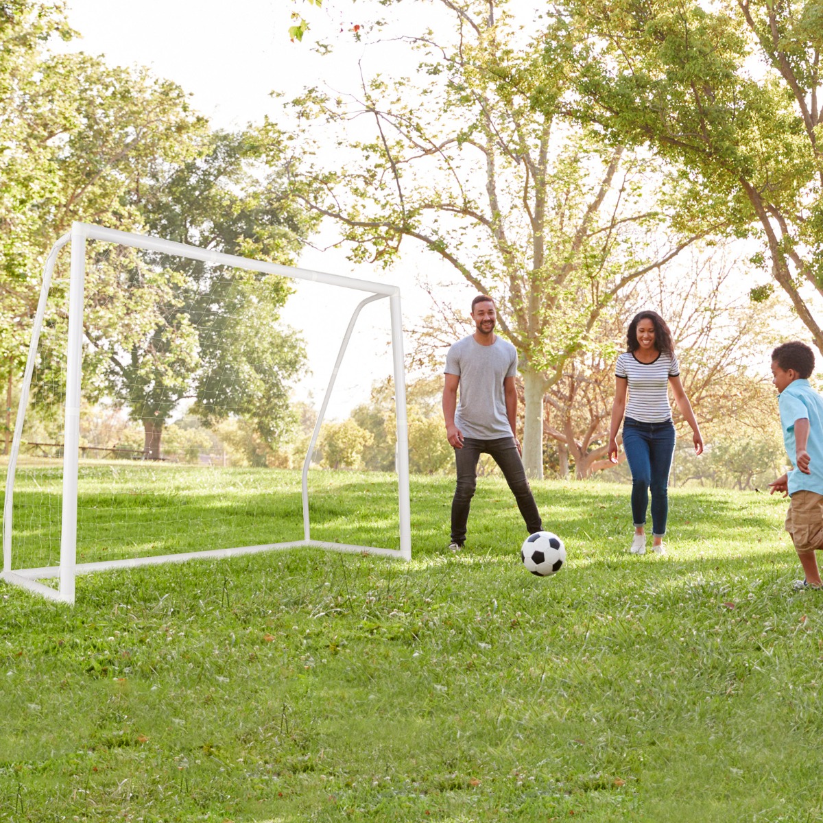 245 x 180 cm Fußballtor mit Hochfestem Netz & 6 Erdspießen Wetterfestes Tor Fußballtraining