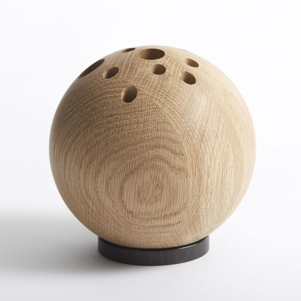 The Oak Men – Lebowski – runde Design Vase aus Eichenholz