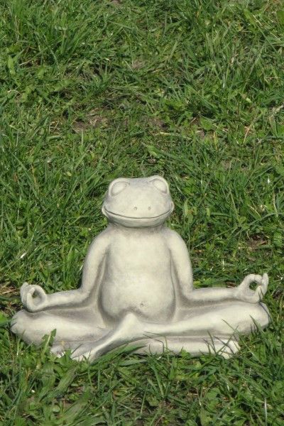 Gartenfigur „YOGA-FROSCH“, Steinguss – Original von Vidroflor