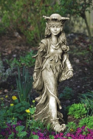 Gartenfigur Waldbewohnerin gehend „SIGRUN“, Steinguss – Original von Vidroflor