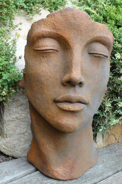 Gartenfigur Gesicht „FRAU“, Steinguss, Edition Oxid, klein – Original von Vid…