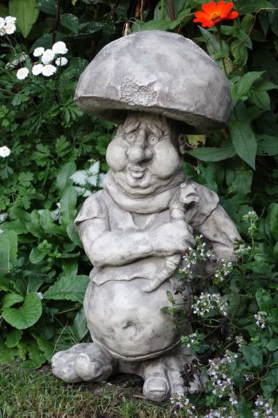 Gartenfigur Kobold „Steinpilz“, Steinguss – Original von Vidroflor