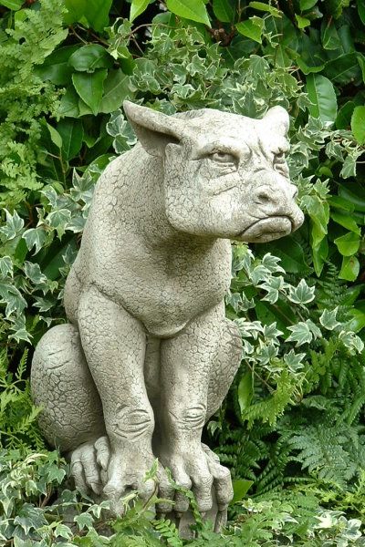 Gartenfigur Gargoyle „ERNIE“, Steinguss, © by Fiona Scott – Original von Vidr…