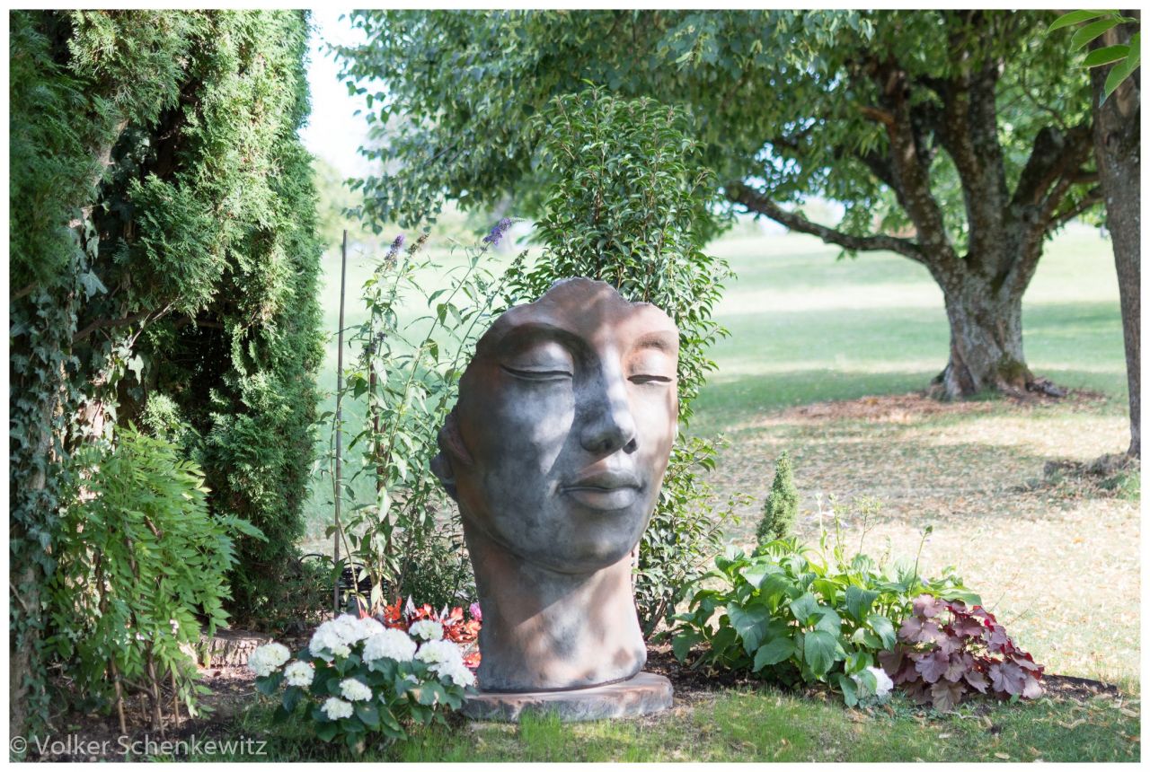 Gartenfigur Gesicht „Frau“,Rosteffekt inkl. Platte zur Montage – Original von…