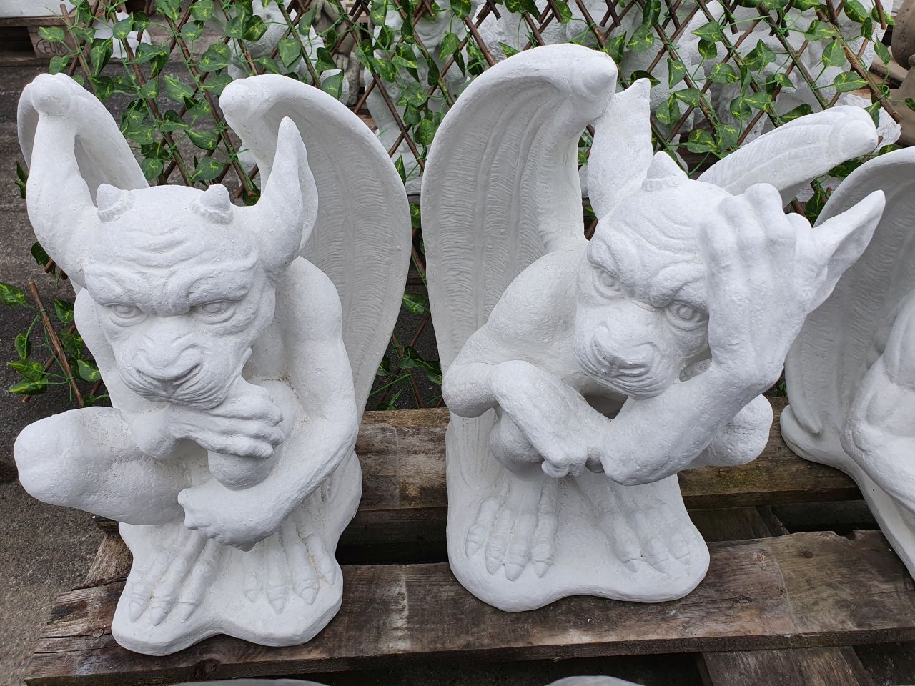 Gartenfigur Torwächter Gargoyle 2er Set, verschiedene Farben