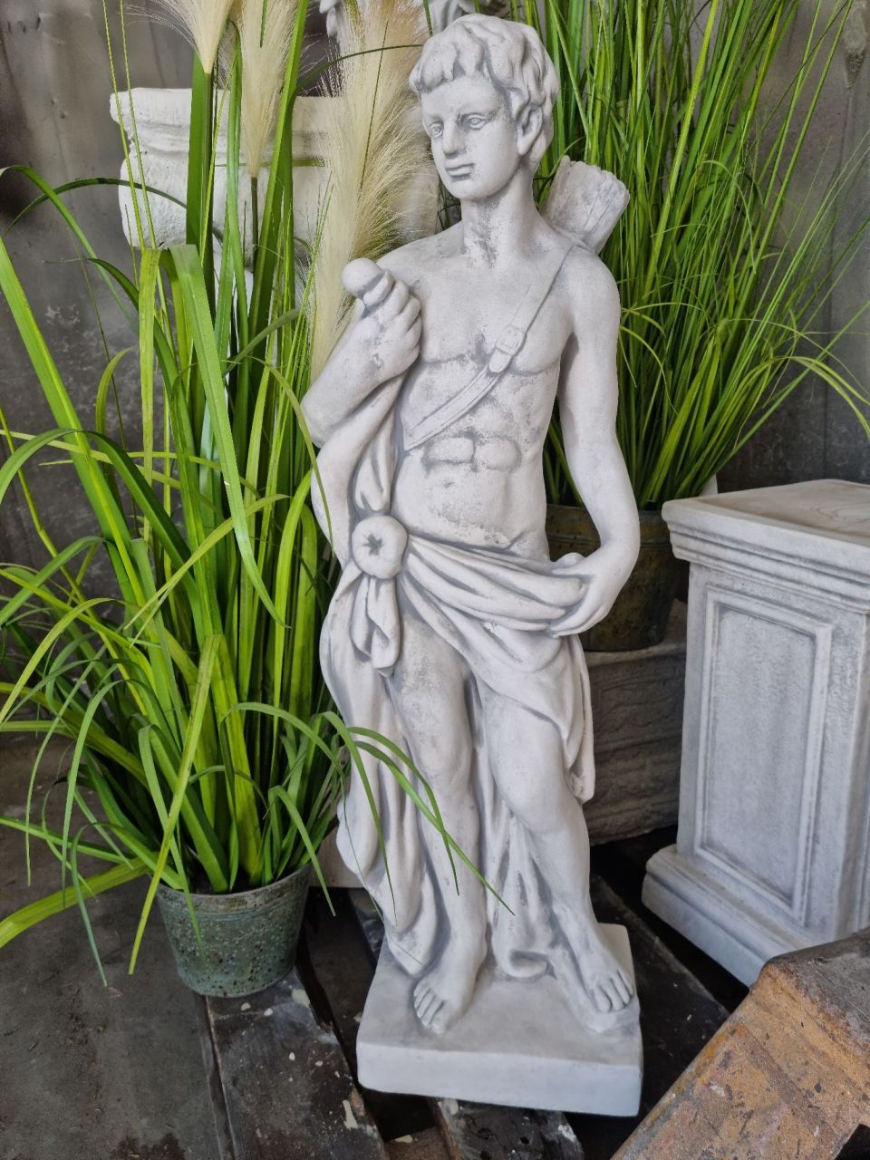 Gartenfigur „Apollon“, verschiedene Farben