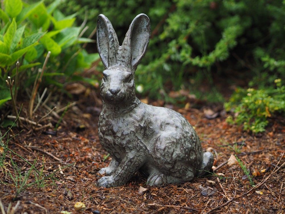 Bronzefigur Hase