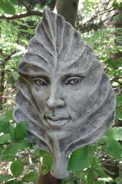 Gartenfigur Blatt „BUCHE“, Steinguss – Original von Vidroflor