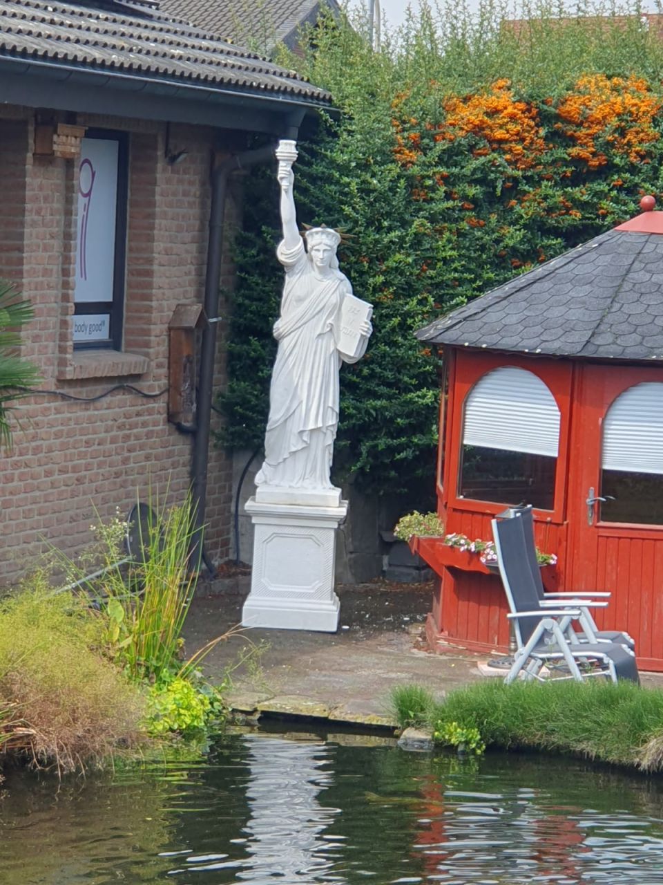 Gartenfigur Freiheitsstatue „Queen of Liberty“, Made in Italy