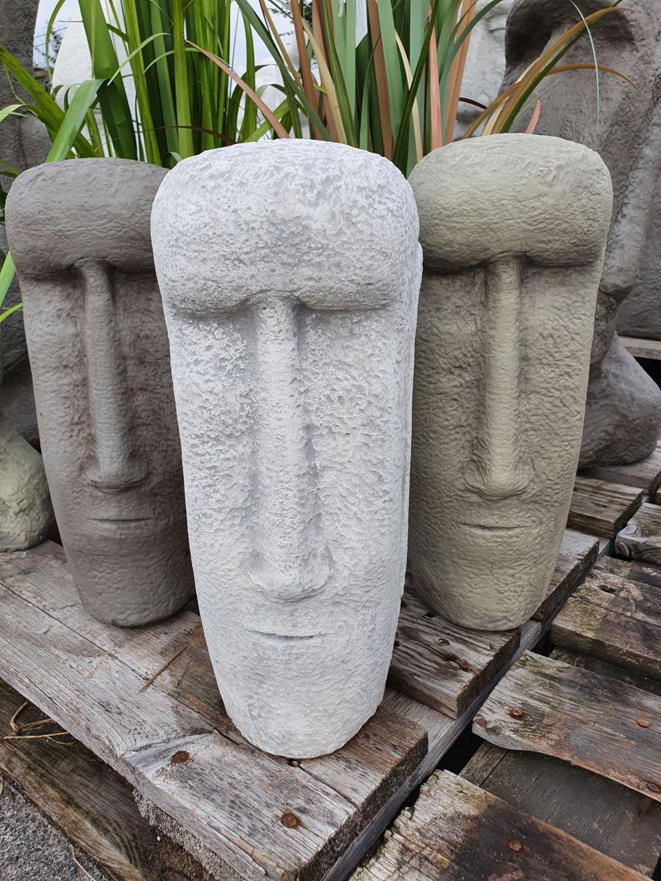 Gartenfigur Moai klein Typ 2, verschiedene Farben