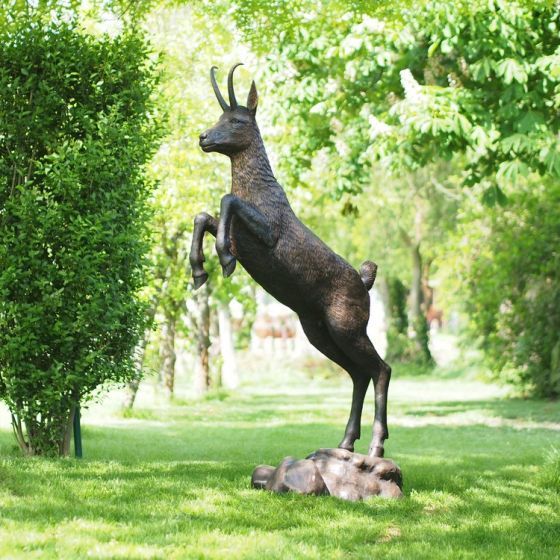 Bronzefigur Steinbock