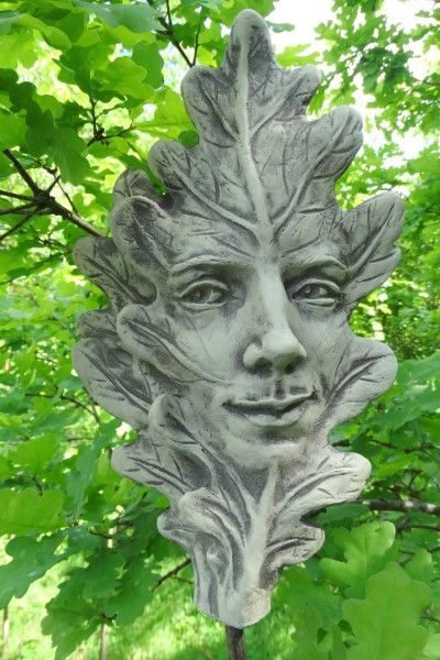 Gartenfigur Blatt „EICHE“, Steinguss – Original von Vidroflor