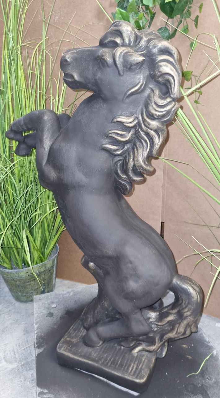 Gartenfigur Aufbäumendes Pferd, verschiedene Farben